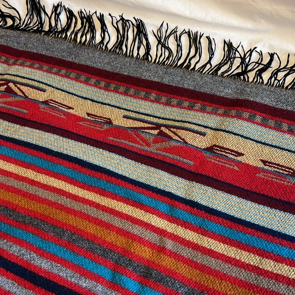 LIKE NEW Pendleton Wool Blanket! - Picture 5 of 7